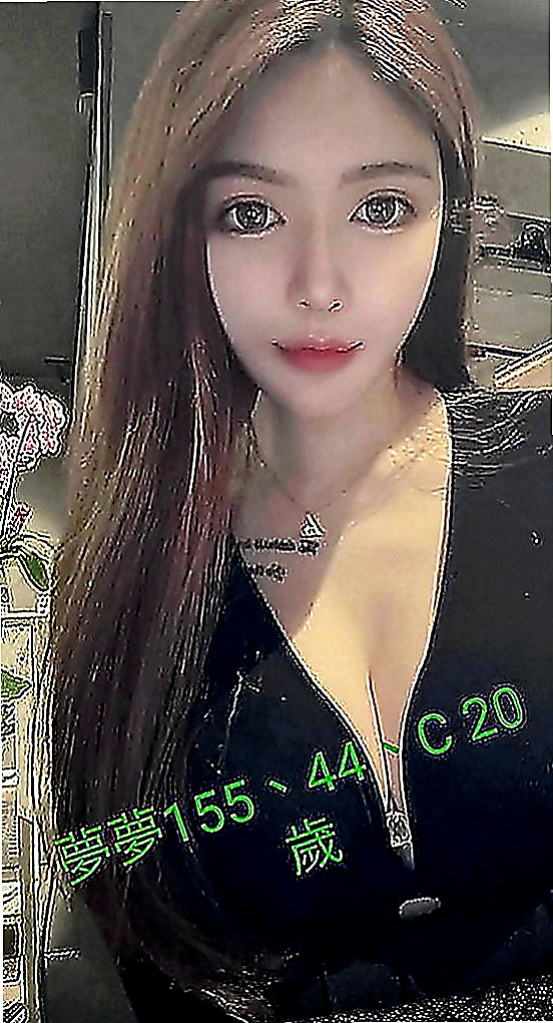 新社伴遊：怡靜 |英語家教|170cm|43kg|C罩杯|23歲|然後她在說~快進來~好想要~人家都濕濕了 長的甜美可愛 雪乳粉穴 小羞澀甜笑很迷人