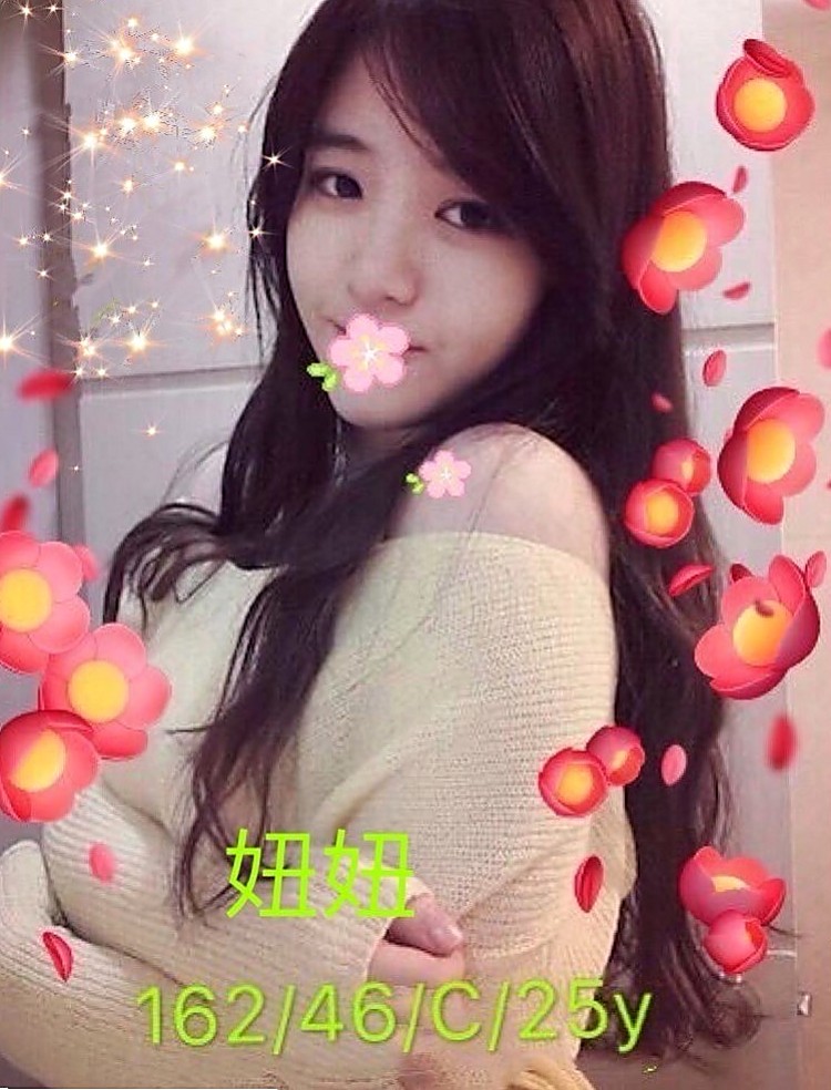 內湖按摩外送：巧麗 |靜宜學生妹|169cm|48kg|E罩杯|22歲|小穴很緊 嗨粉粉嫩嫩的喔~~軟軟濕濕的舌頭  高挑美腿皮膚白長髮完全是你心目中的完美女神