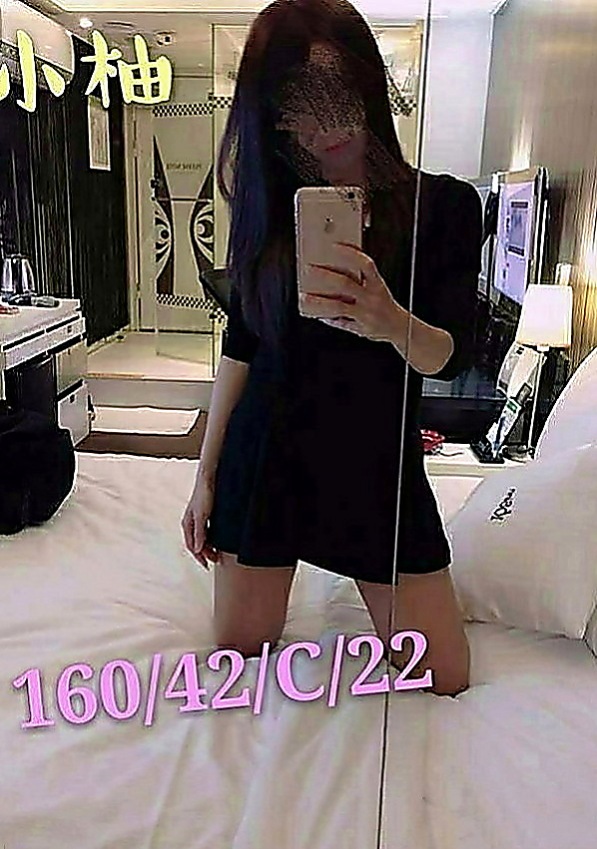 桃園外約茶|找茶：美美 |爆乳學生妹|166cm|47kg|E罩杯|19歲|身材還不錯，保養的算不錯，可以角色扮演,  老公不在家就是這麼任性 想在哪裡做都可以