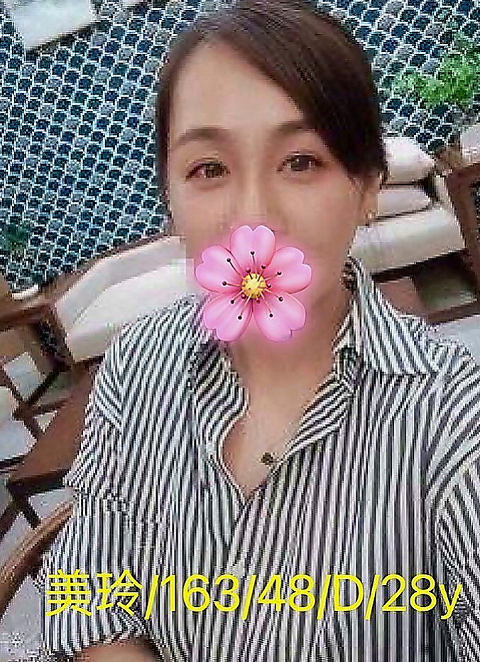 沙鹿外送：小騷貨 |俄羅斯混血|169cm|49kg|D罩杯|20歲|老闆的極品妖艷大奶騷秘書，各種絕活樣樣來  在服務哥哥的時候希望哥哥們可以帶一下她，