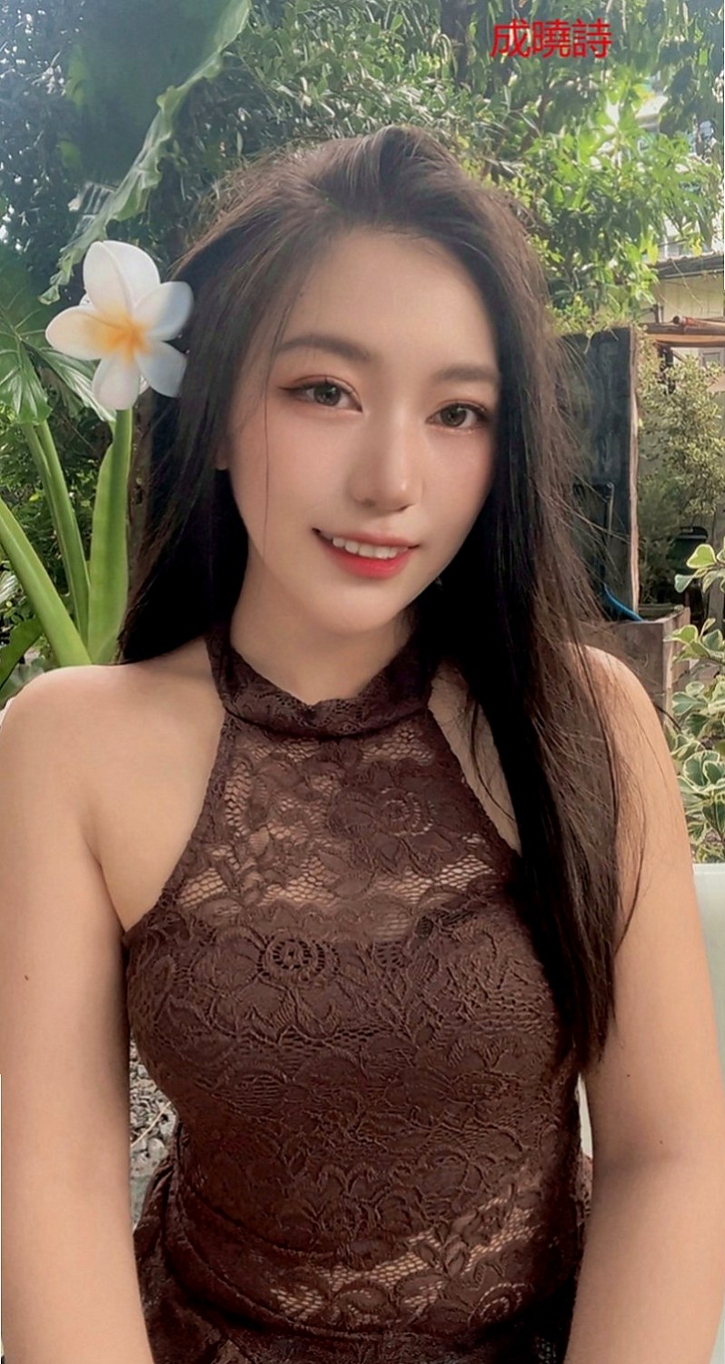 和平叫小姐：雅玲 |人妻|163cm|45kg|E罩杯|21歲|騷穴香香der 可舔可吸可摳  就無情的讓你DD忍不住出來哦