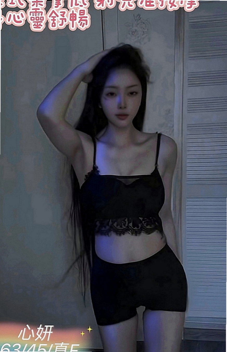 南屯美女外送：愛波 |女秘密|169cm|46kg|D罩杯|21歲|依然保持的很好剛跟老公離婚正是如饑如渴   敢玩 #無線尺度 風韻猶存 身材未走形