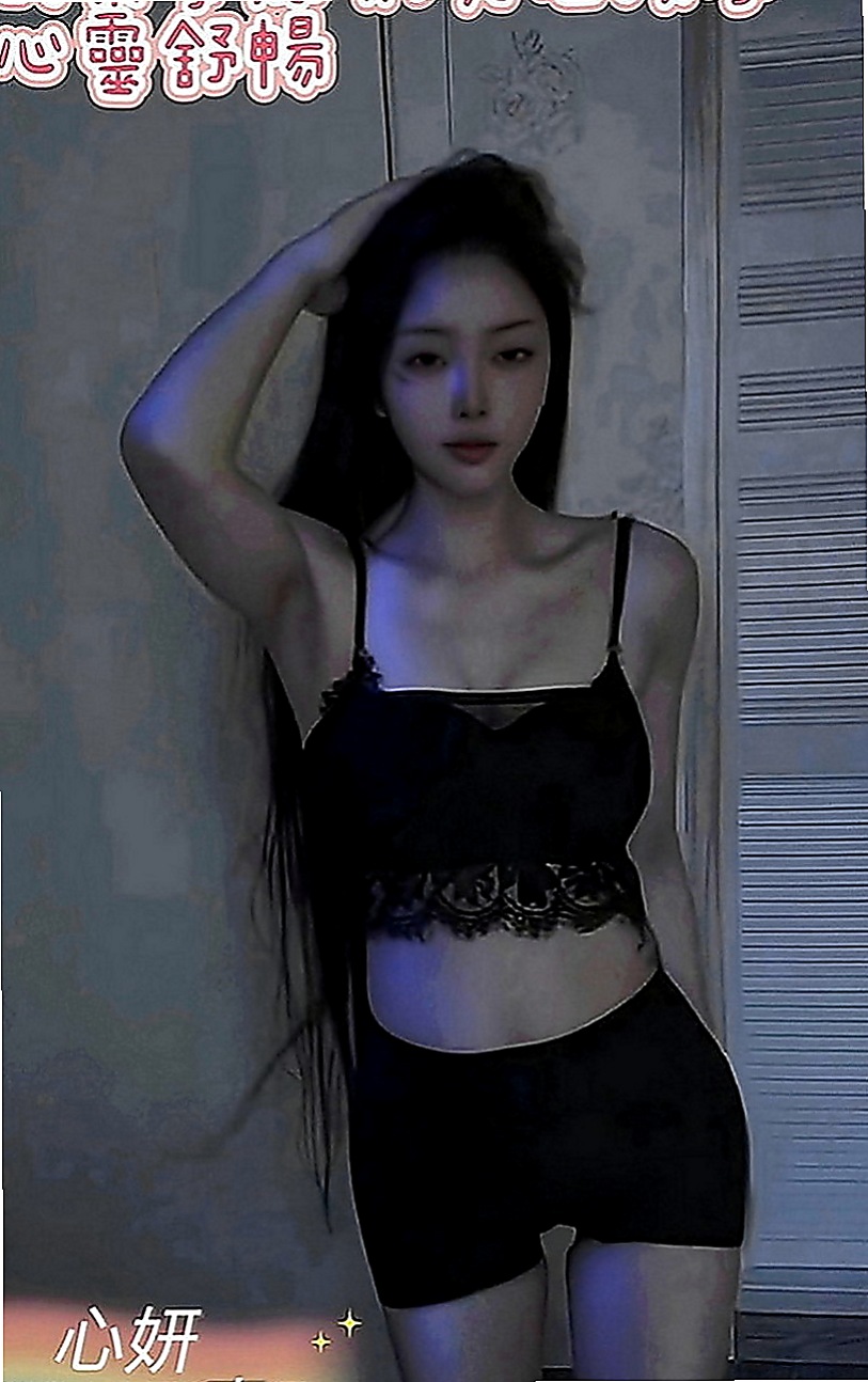 南屯美女外送：愛波 |女秘密|169cm|46kg|D罩杯|21歲|依然保持的很好剛跟老公離婚正是如饑如渴   敢玩 #無線尺度 風韻猶存 身材未走形