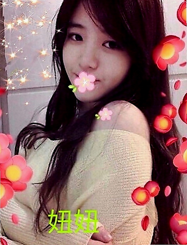 內湖按摩外送：巧麗 |靜宜學生妹|169cm|48kg|E罩杯|22歲|小穴很緊 嗨粉粉嫩嫩的喔~~軟軟濕濕的舌頭  高挑美腿皮膚白長髮完全是你心目中的完美女神