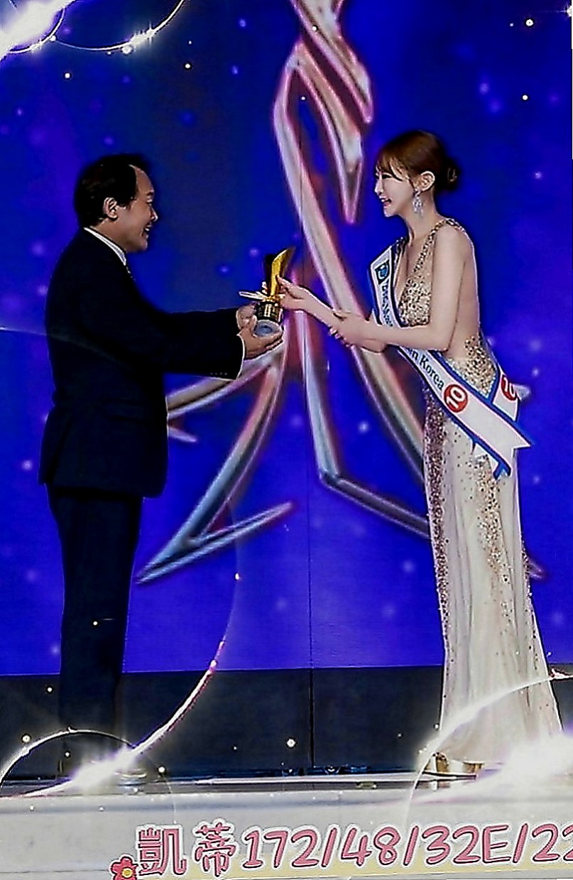 龍井找妹妹：彤兒 |特兒新生|170cm|47kg|C罩杯|22歲|單純不做作 素顏不抽煙 無刺青 聲音甜美 不趕時間 敏感又水多