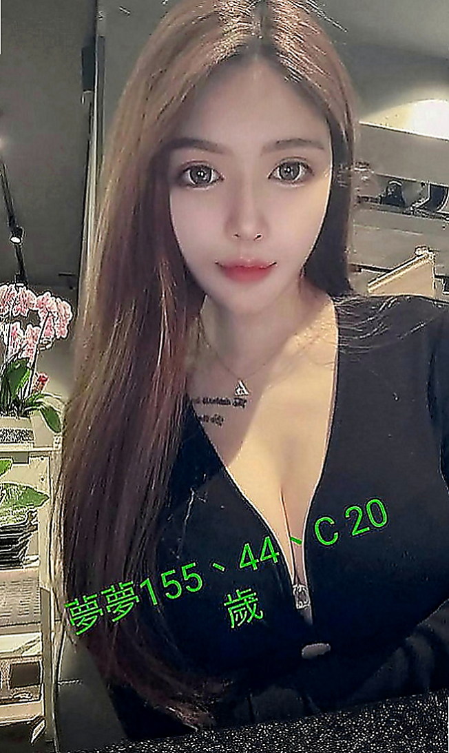 新社伴遊：怡靜 |英語家教|170cm|43kg|C罩杯|23歲|然後她在說~快進來~好想要~人家都濕濕了 長的甜美可愛 雪乳粉穴 小羞澀甜笑很迷人