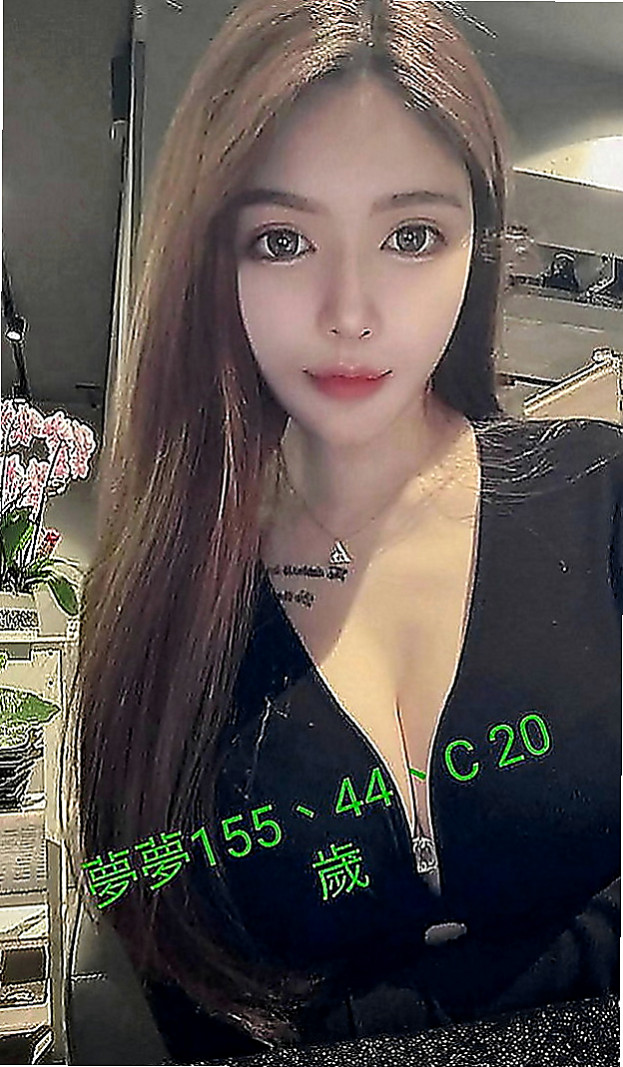 新社伴遊：怡靜 |英語家教|170cm|43kg|C罩杯|23歲|然後她在說~快進來~好想要~人家都濕濕了 長的甜美可愛 雪乳粉穴 小羞澀甜笑很迷人