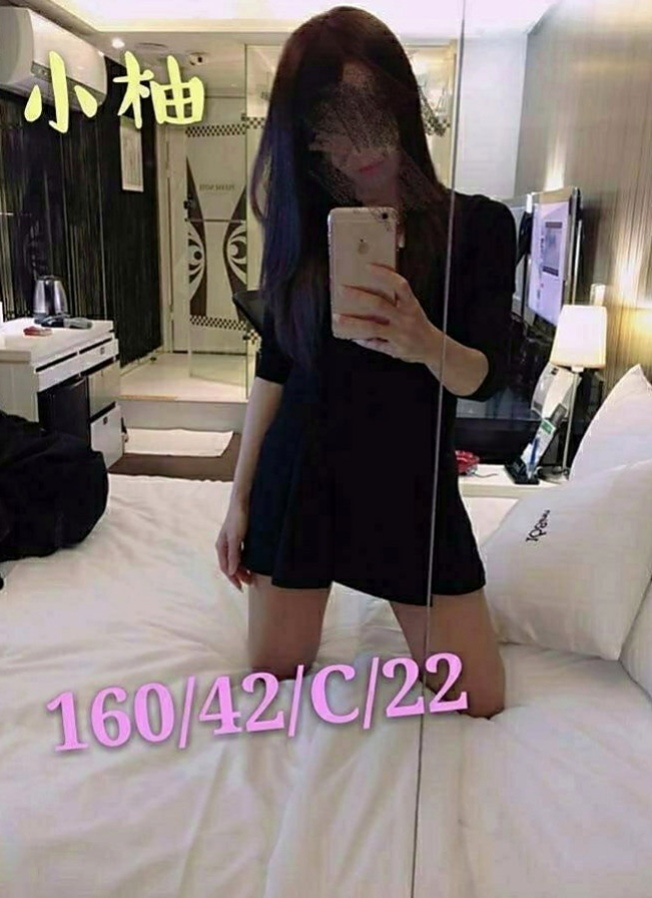 桃園外約茶|找茶：美美 |爆乳學生妹|166cm|47kg|E罩杯|19歲|身材還不錯，保養的算不錯，可以角色扮演,  老公不在家就是這麼任性 想在哪裡做都可以
