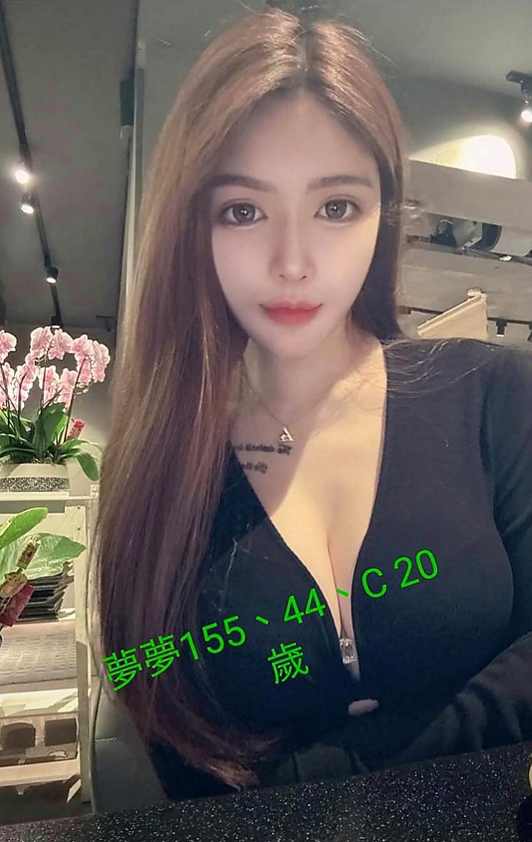 新社伴遊：怡靜 |英語家教|170cm|43kg|C罩杯|23歲|然後她在說~快進來~好想要~人家都濕濕了 長的甜美可愛 雪乳粉穴 小羞澀甜笑很迷人